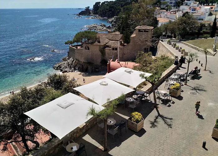 Calella De Palafrugell hotels near Cala Pedrosa