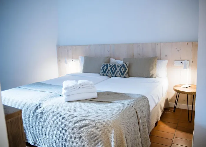 Begur hotels near Quermany