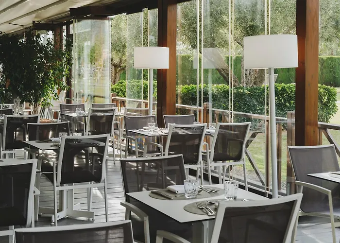 Roses hotels near Platja de Santa Margarita