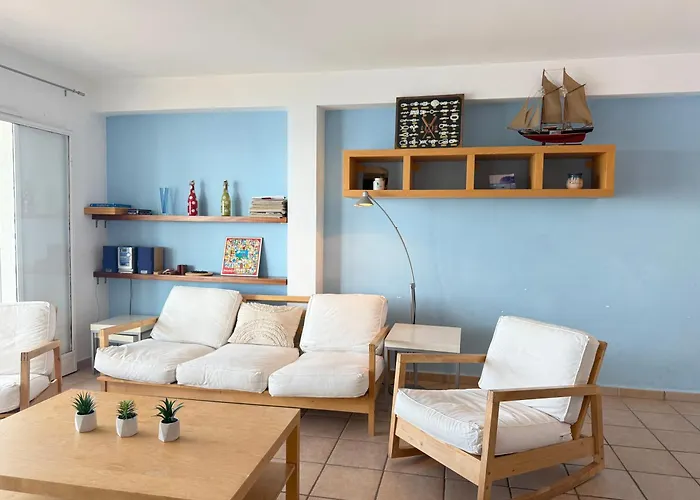 Pet friendly Agi Blaumar Apartment Roses