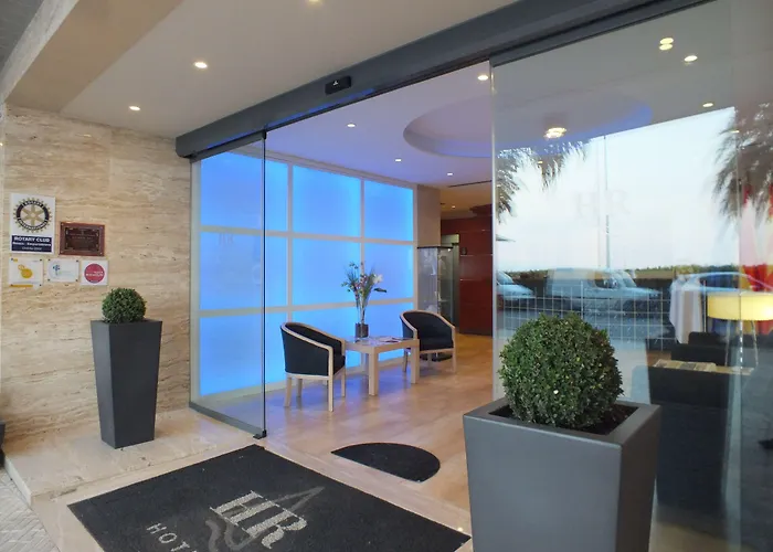 Roses hotels near Castrum o Ciudadela visigoda del Puig Rom